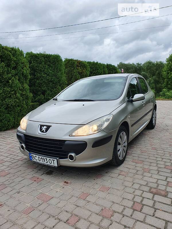 Хэтчбек Peugeot 307 2006 в Бродах