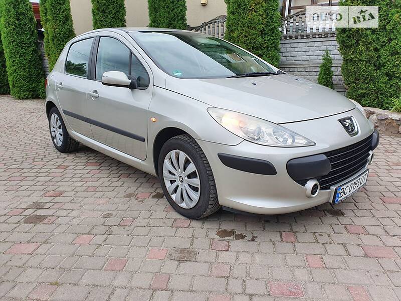 Хэтчбек Peugeot 307 2006 в Бродах