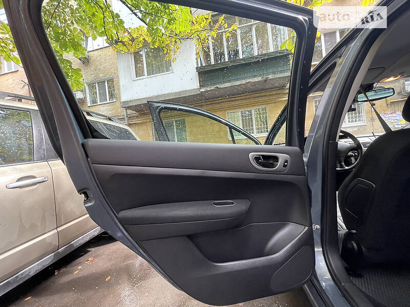 Хетчбек Peugeot 307 2005 в Умані