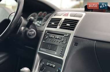 Хетчбек Peugeot 307 2003 в 