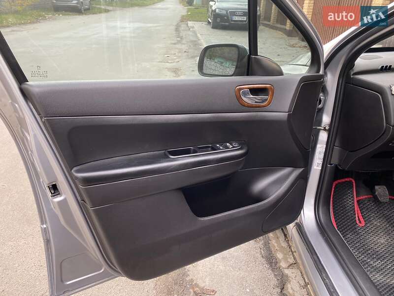 Универсал Peugeot 307 2003 в Хмельницком