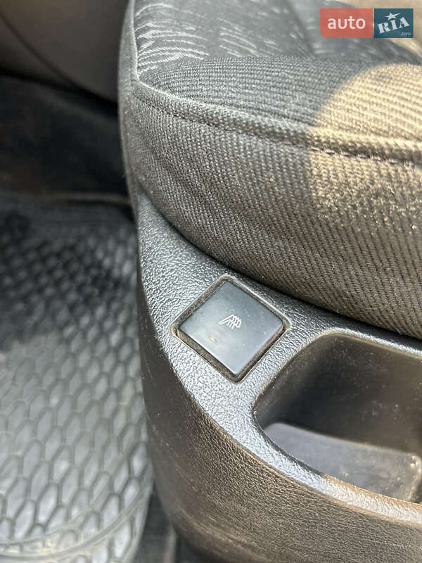 Універсал Peugeot 307 2004 в Самборі