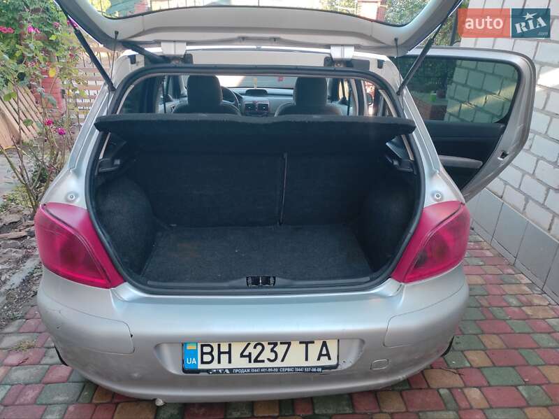 Хетчбек Peugeot 307 2002 в Одесі