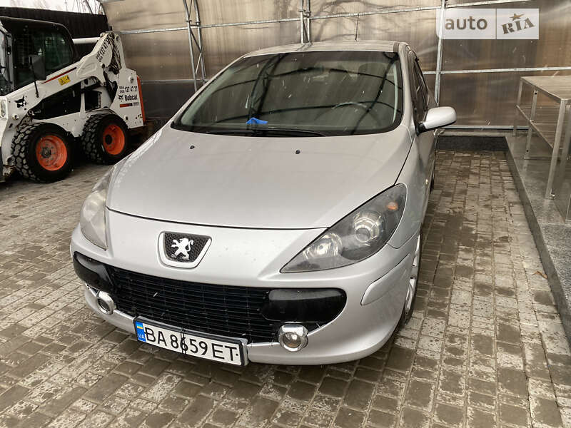 Хэтчбек Peugeot 307 2005 в Кропивницком