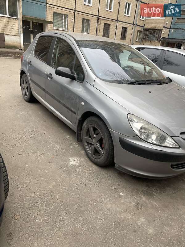 Хэтчбек Peugeot 307 2003 в Кривом Роге