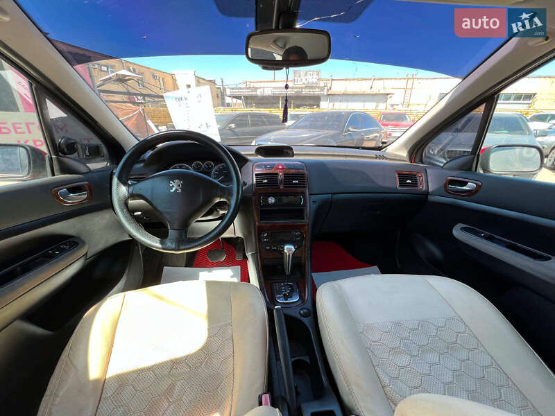 Хэтчбек Peugeot 307 2004 в Запорожье