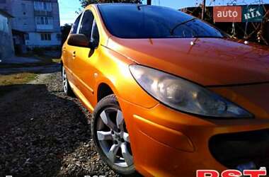 Хэтчбек Peugeot 307 2006 в 