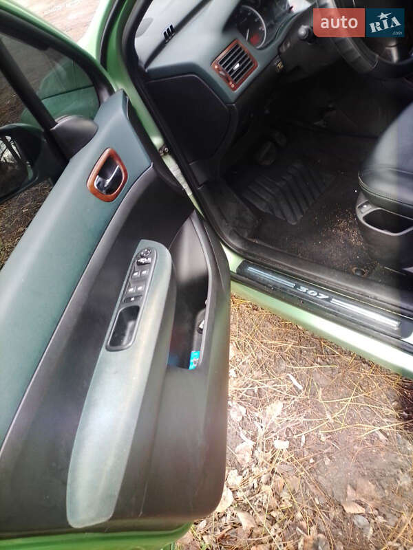 Хетчбек Peugeot 307 2003 в Ніжині