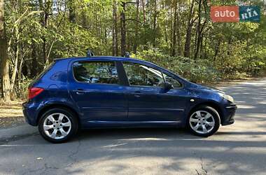 Хэтчбек Peugeot 307 2005 в Киеве