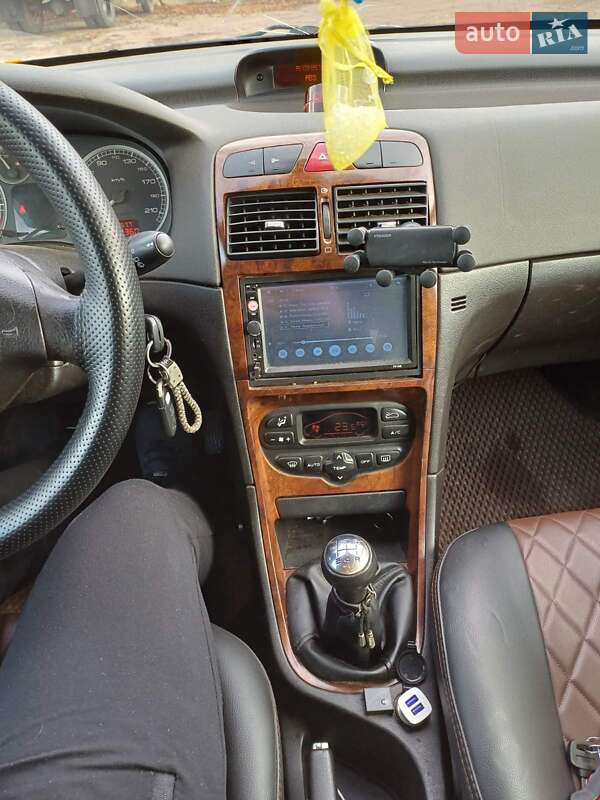 Хэтчбек Peugeot 307 2001 в Чернигове
