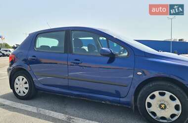 Хетчбек Peugeot 307 2003 в Чернівцях