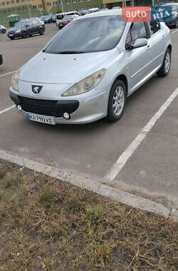 Хэтчбек Peugeot 307 2005 в 