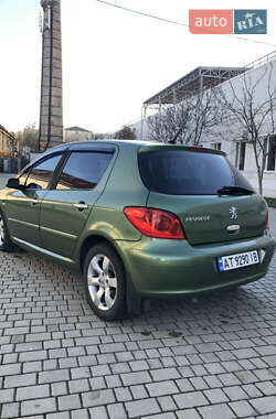 Хэтчбек Peugeot 307 2006 в 