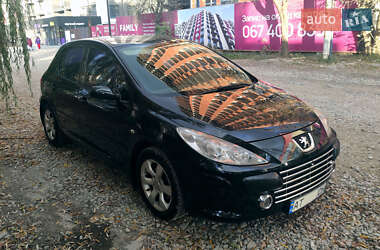 Хэтчбек Peugeot 307 2006 в Ивано-Франковске