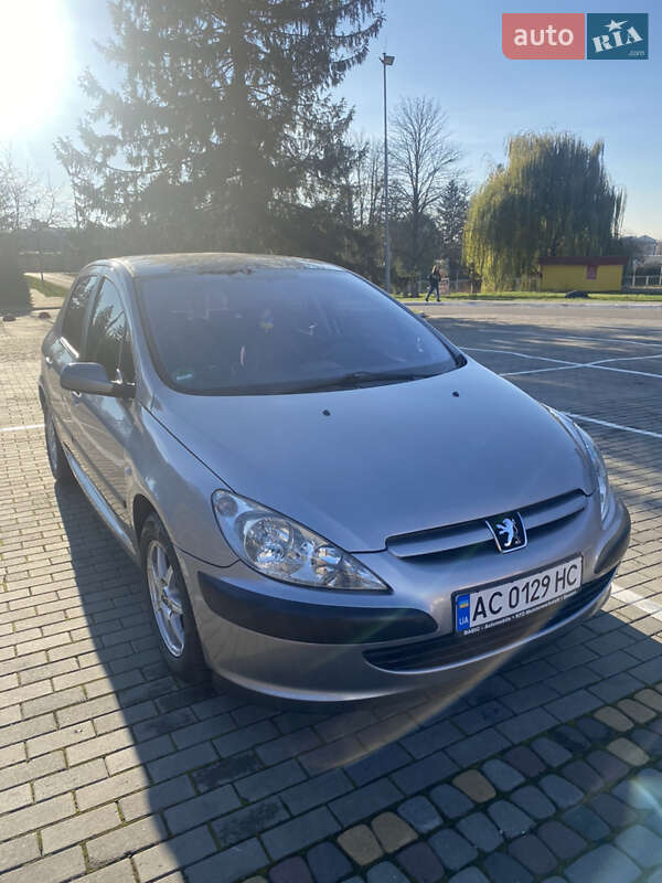 Хэтчбек Peugeot 307 2004 в Луцке