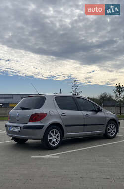 Хэтчбек Peugeot 307 2004 в Луцке