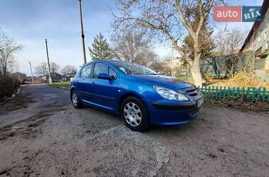 Хэтчбек Peugeot 307 2004 в Вознесенске