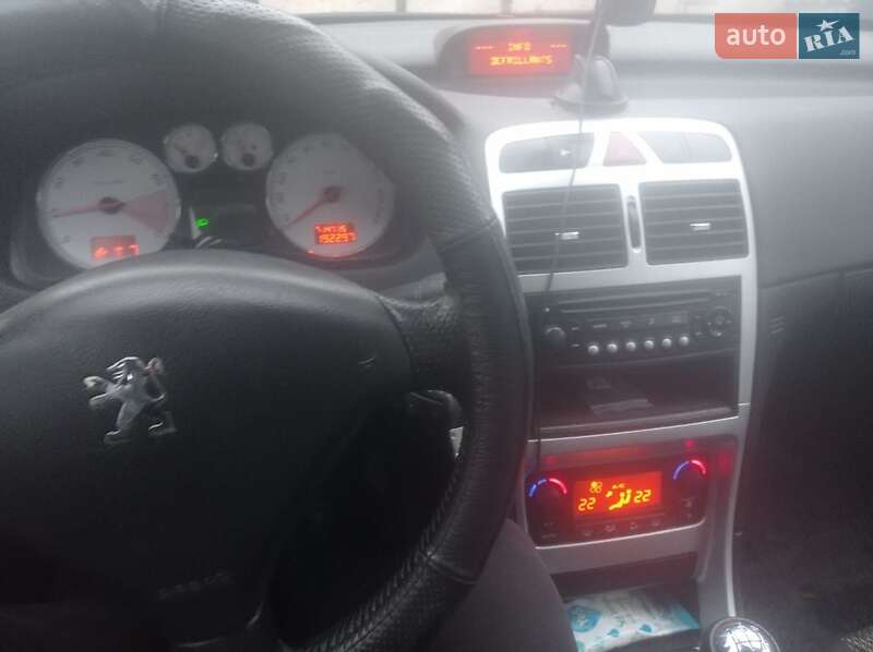 Универсал Peugeot 307 2006 в Кременце