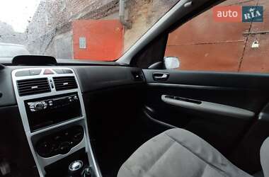 Хетчбек Peugeot 307 2002 в 
