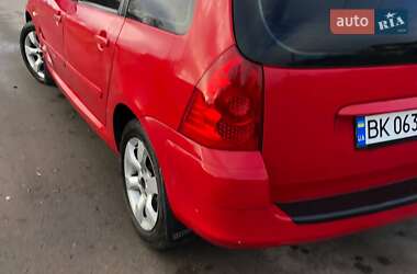 Универсал Peugeot 307 2005 в 