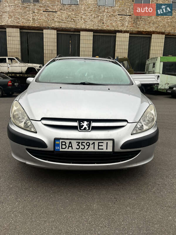 Универсал Peugeot 307 2004 в 