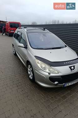 Универсал Peugeot 307 2006 в 
