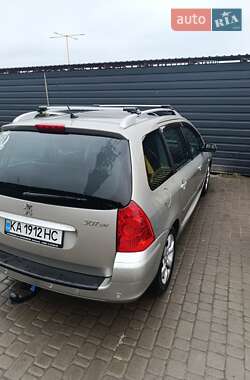 Универсал Peugeot 307 2006 в 