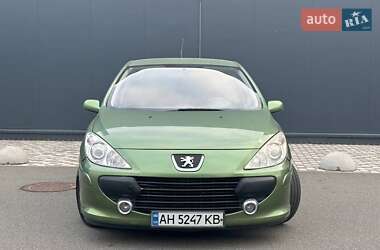 Хэтчбек Peugeot 307 2006 в Киеве