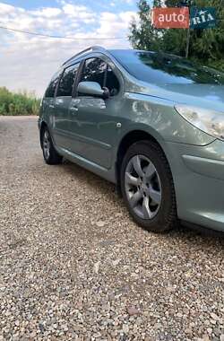 Универсал Peugeot 307 2005 в Залещиках