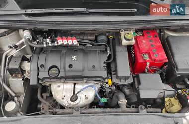 Универсал Peugeot 307 2005 в 