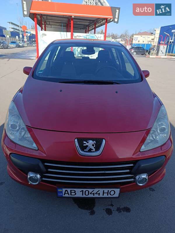 Хэтчбек Peugeot 307 2007 в 