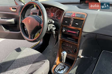 Хетчбек Peugeot 307 2003 в 