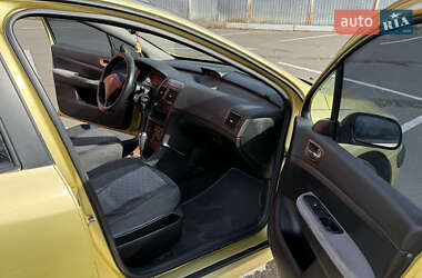 Хетчбек Peugeot 307 2003 в 