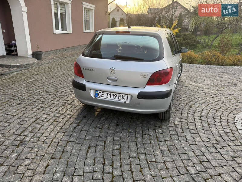 Хэтчбек Peugeot 307 2002 в Черновцах