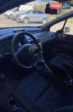 Хетчбек Peugeot 307 2005 в 