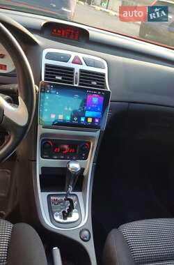 Кабриолет Peugeot 307 2007 в 