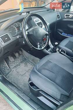 Универсал Peugeot 307 2003 в 
