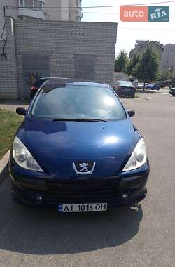 Хэтчбек Peugeot 307 2005 в Дымере