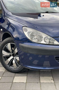Хетчбек Peugeot 307 2002 в 