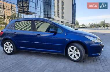 Хетчбек Peugeot 307 2005 в 