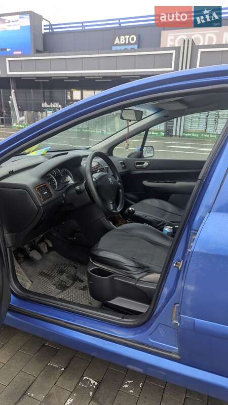 Хетчбек Peugeot 307 2001 в Первомайську