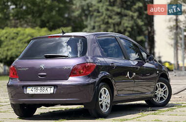 Хетчбек Peugeot 307 2003 в 