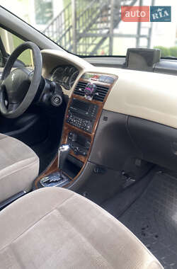Хэтчбек Peugeot 307 2002 в 