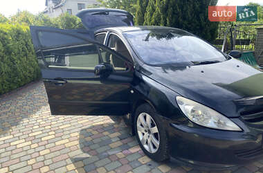 Хэтчбек Peugeot 307 2002 в 