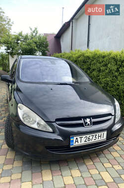 Хэтчбек Peugeot 307 2002 в 