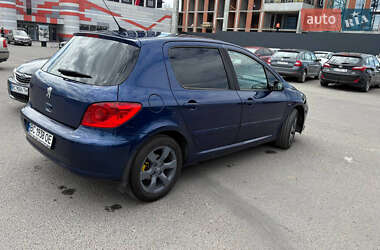 Хэтчбек Peugeot 307 2005 в 