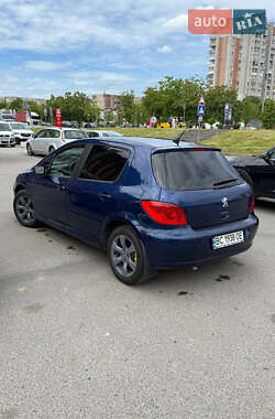 Хэтчбек Peugeot 307 2005 в 