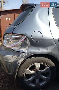 Хэтчбек Peugeot 307 2005 в 