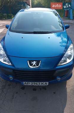 Хэтчбек Peugeot 307 2007 в 