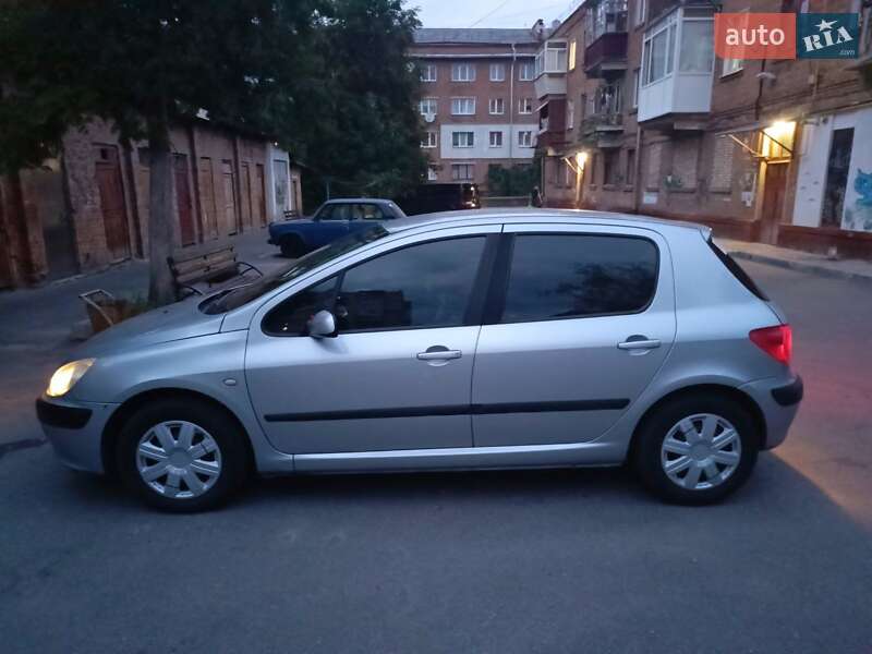 Хетчбек Peugeot 307 2001 в Хмельницькому